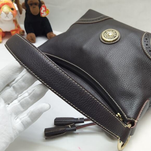 Dooney & Bourke Brown Pebbled Leather Zipper Closure Hobo Shoulder Bag - Picture 6 of 16